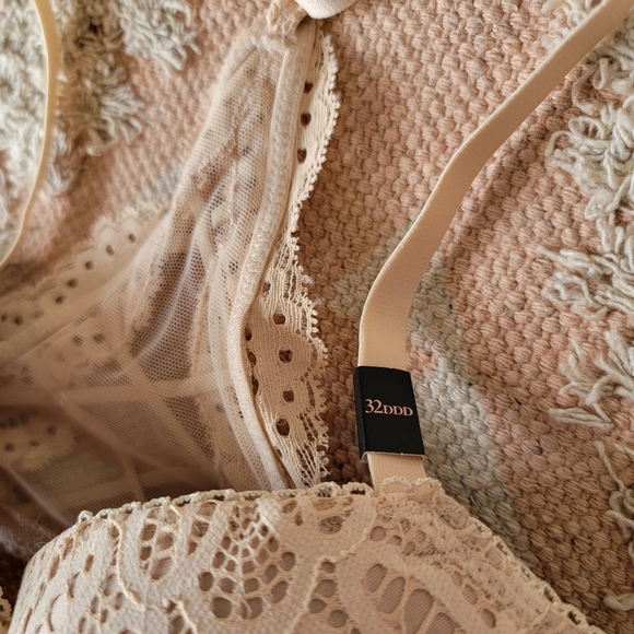 Victoria's Secret | Dream Angels Lace Racerback Lined Demi Push-Up Bra Nwt - Picture 7 of 8